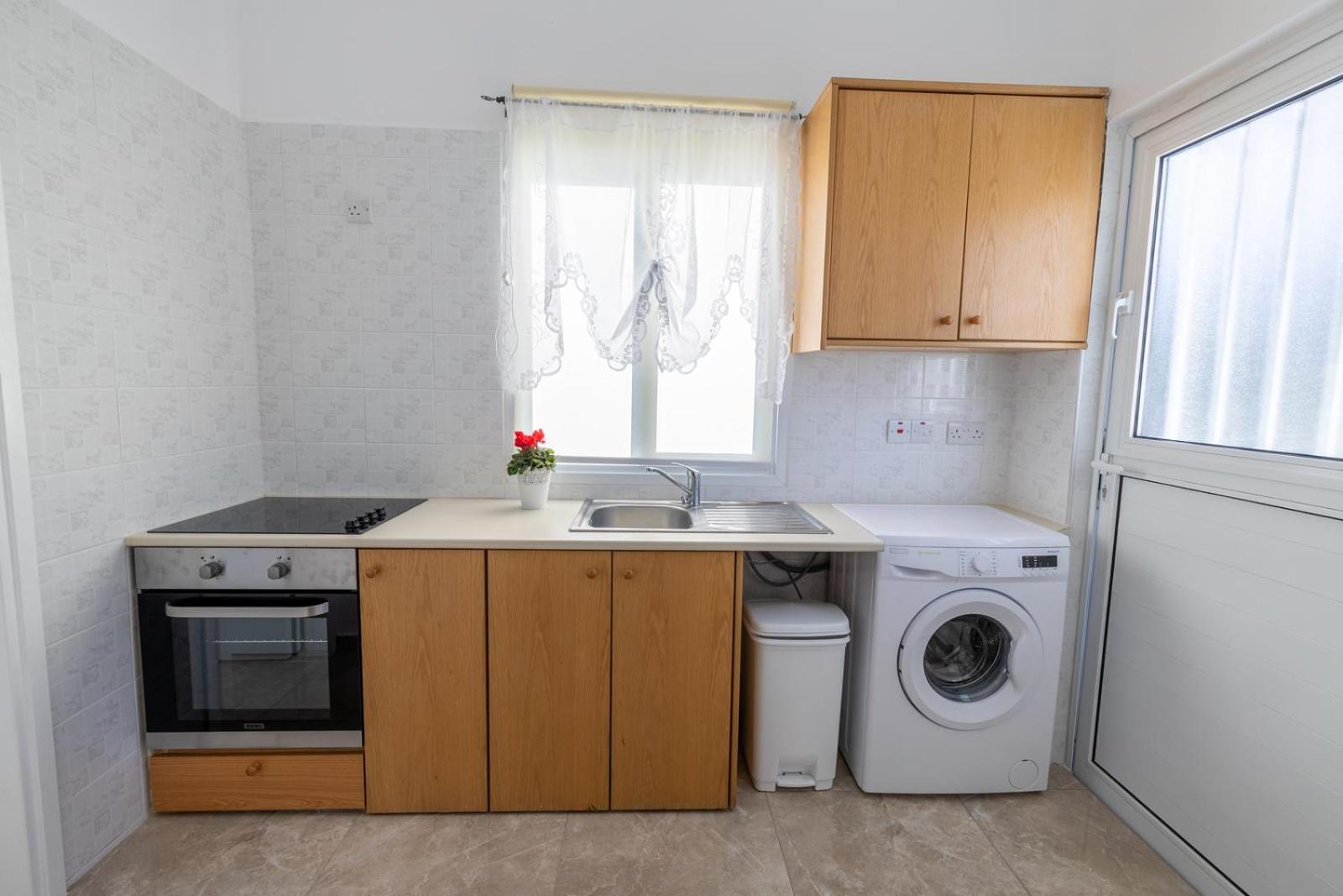 Paphos Studio In The Heart Of The City מראה חיצוני תמונה