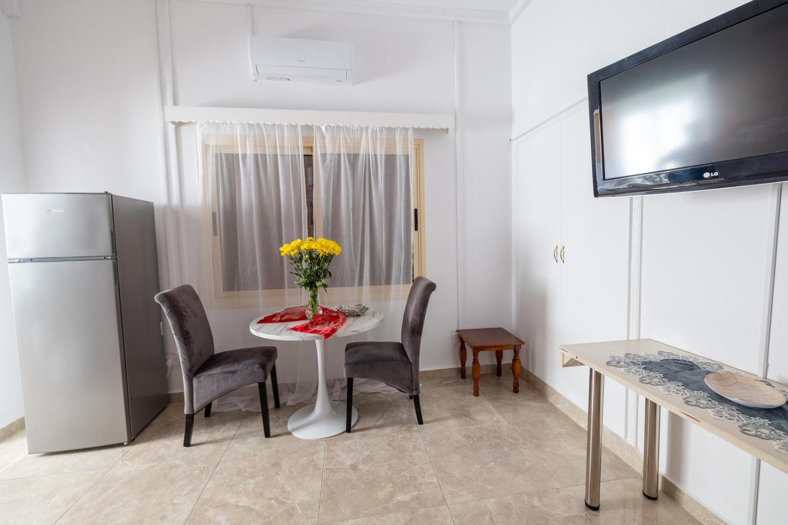 Paphos Studio In The Heart Of The City מראה חיצוני תמונה