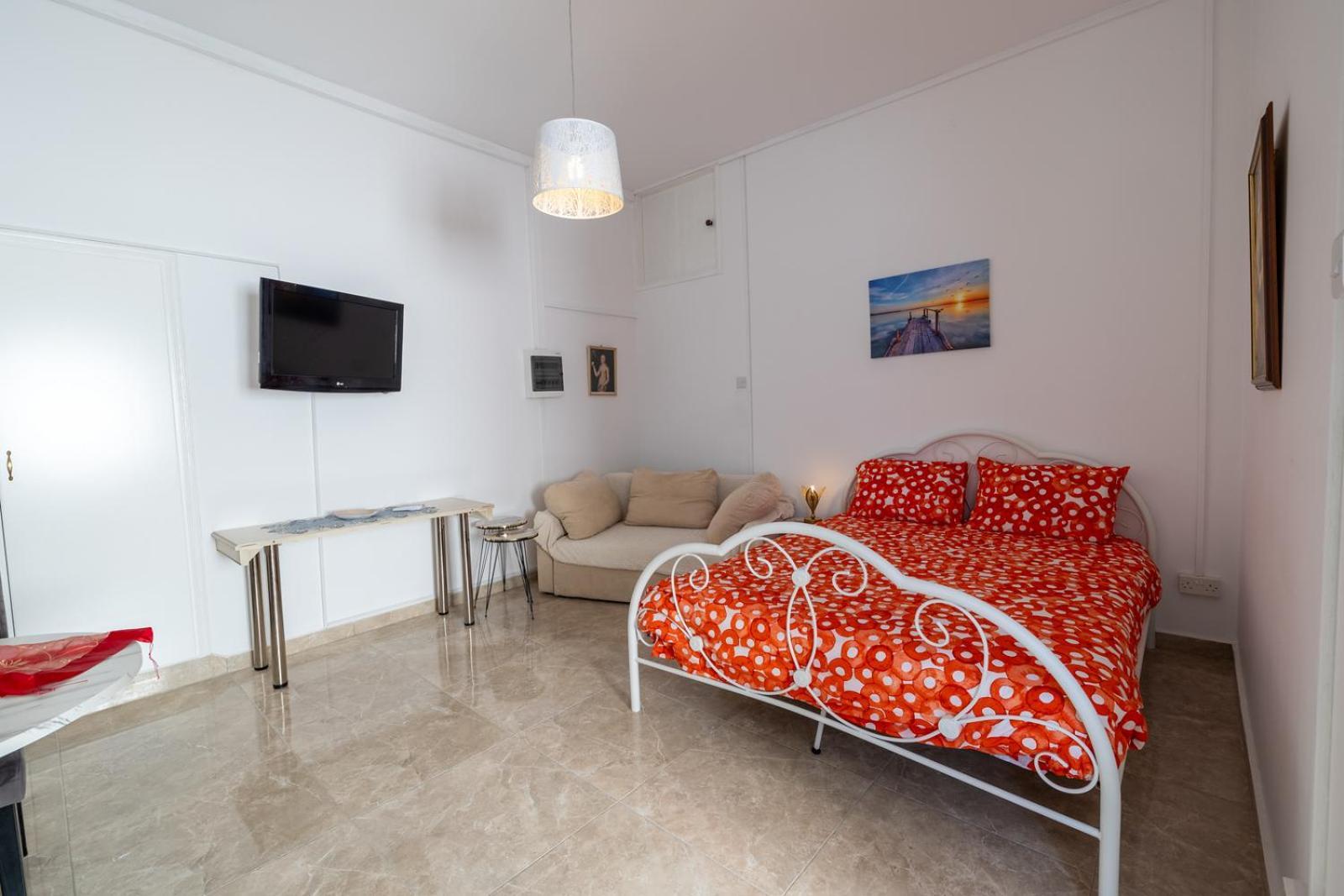 Paphos Studio In The Heart Of The City מראה חיצוני תמונה